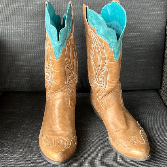 Coconuts by Matisse Shoes Coconuts By Matisse Womens Cowboy Boot